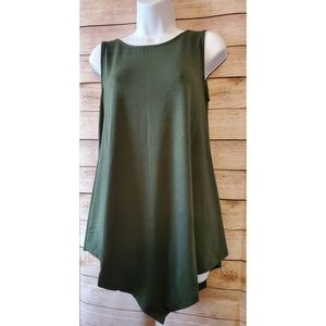 Sleeveless Boat Neck Triangle Hem Tank